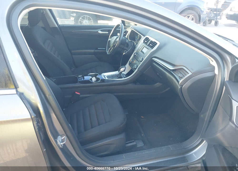 2014 FORD FUSION SE VIN: 1FA6P0HD2E5393139