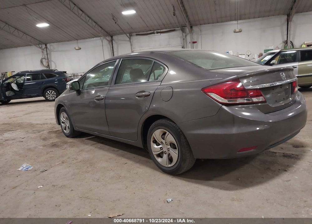 2013 HONDA CIVIC LX VIN: 19XFB2F5XDE047987