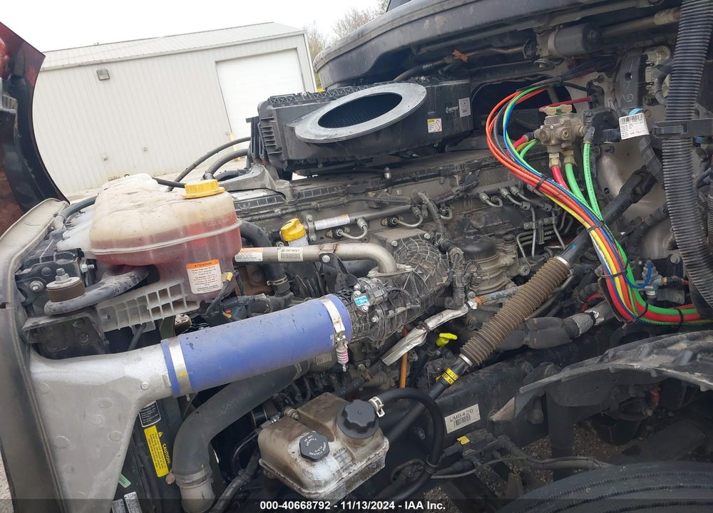 2023 FREIGHTLINER NEW CASCADIA 126 VIN: 3AKJHHDR4PSUM8428