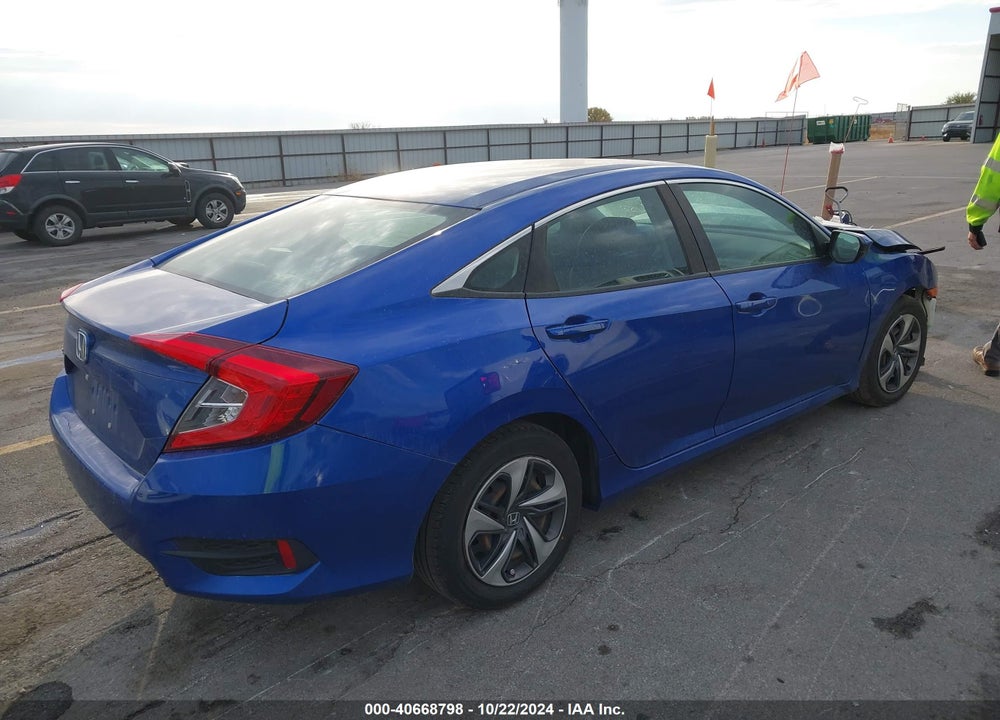 2019 HONDA CIVIC LX VIN: 19XFC2F65KE013877