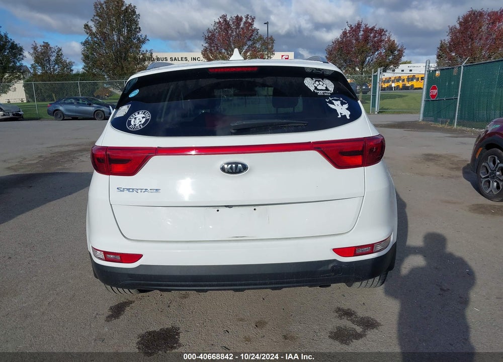 2017 KIA SPORTAGE LX VIN: KNDPMCACXH7237711
