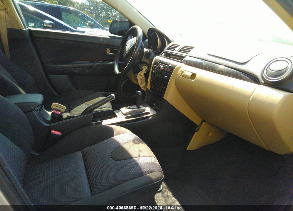 2006 MAZDA 3 I VIN: JM1BK12G661527823