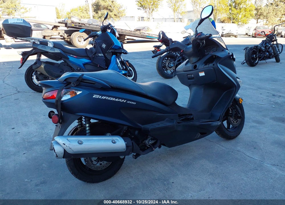 2022 SUZUKI UH200 VIN: MLCCH41A9N1600069