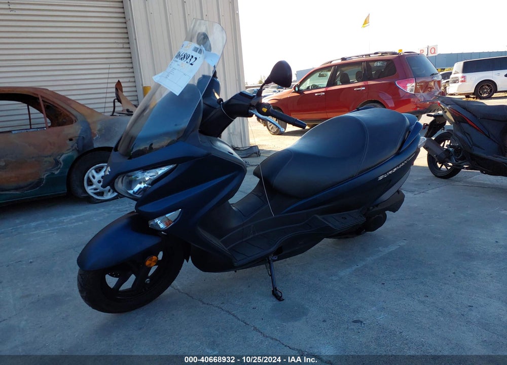 2022 SUZUKI UH200 VIN: MLCCH41A9N1600069