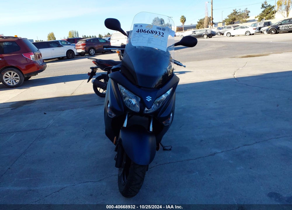 2022 SUZUKI UH200 VIN: MLCCH41A9N1600069