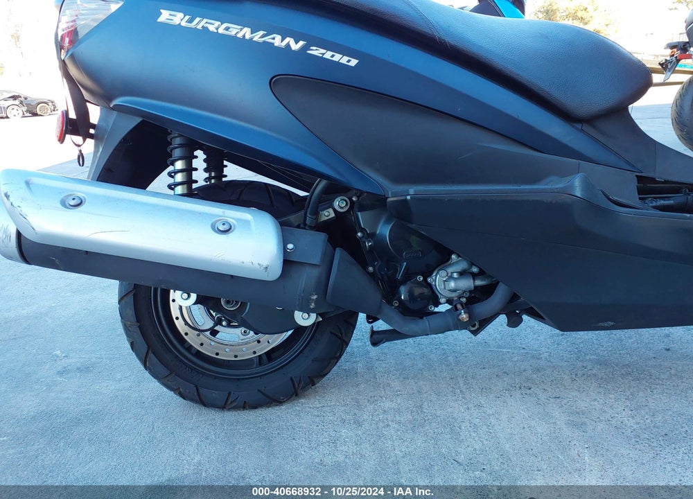 2022 SUZUKI UH200 VIN: MLCCH41A9N1600069