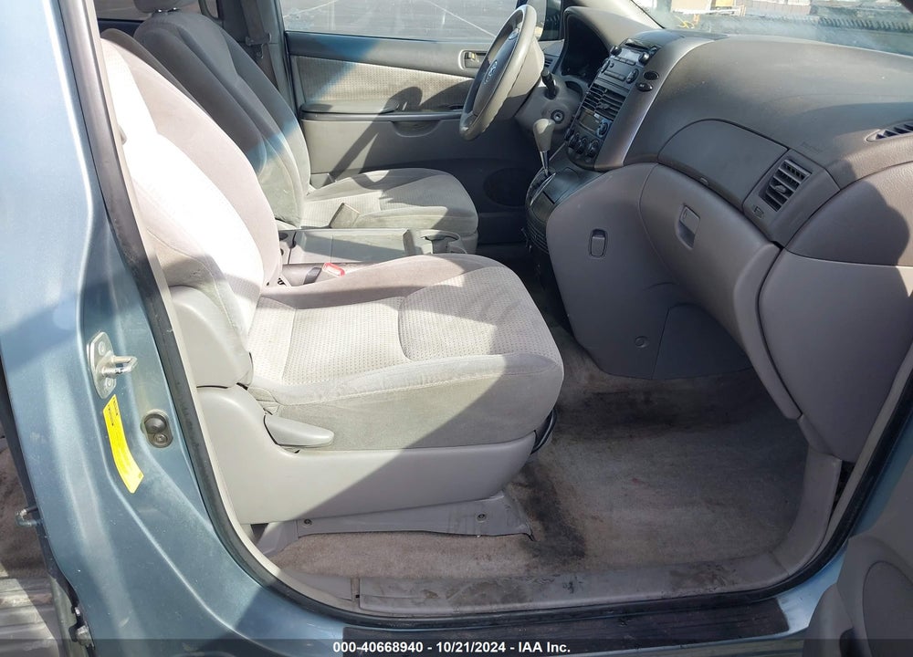 2008 TOYOTA SIENNA LE VIN: 5TDZK23C68S127668