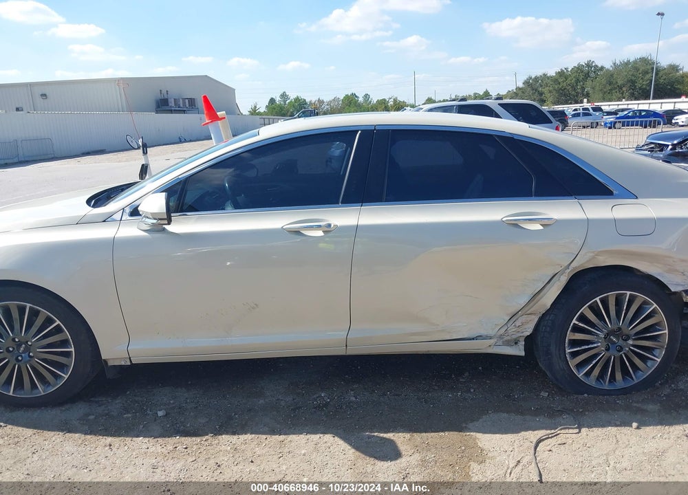 2014 LINCOLN MKZ VIN: 3LN6L2GK1ER825455