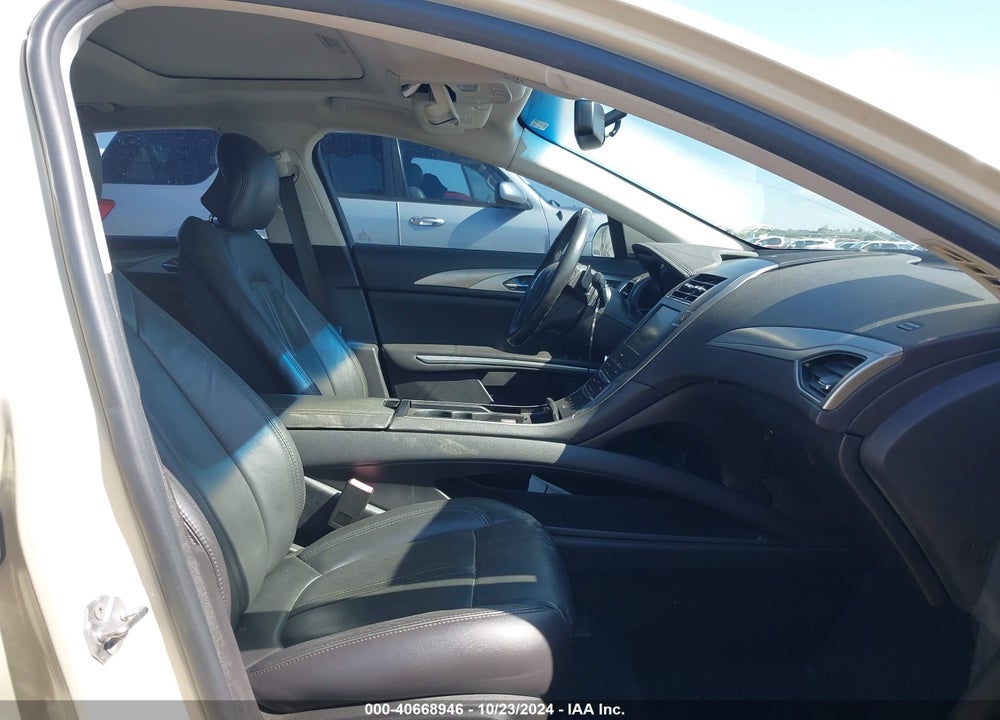 2014 LINCOLN MKZ VIN: 3LN6L2GK1ER825455