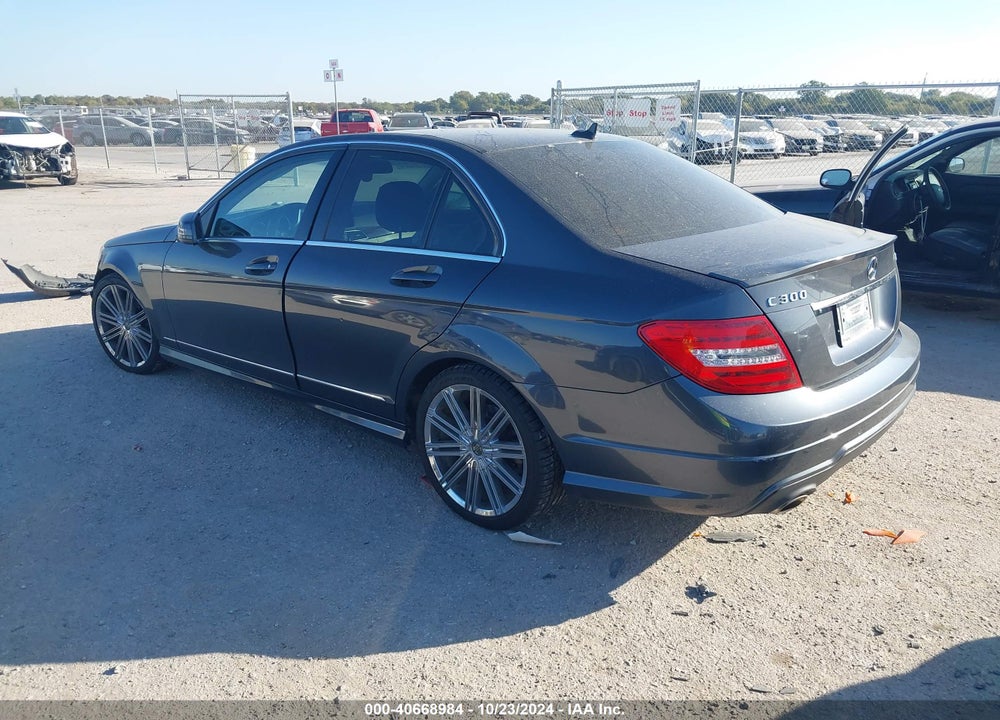 2013 MERCEDES-BENZ C 300 LUXURY 4MATIC/SPORT 4MATIC VIN: WDDGF8AB3DR291757