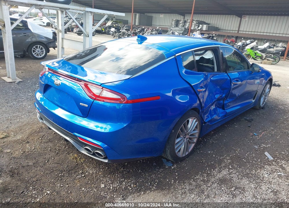 2018 KIA STINGER VIN: KNAE15LA5J6032765