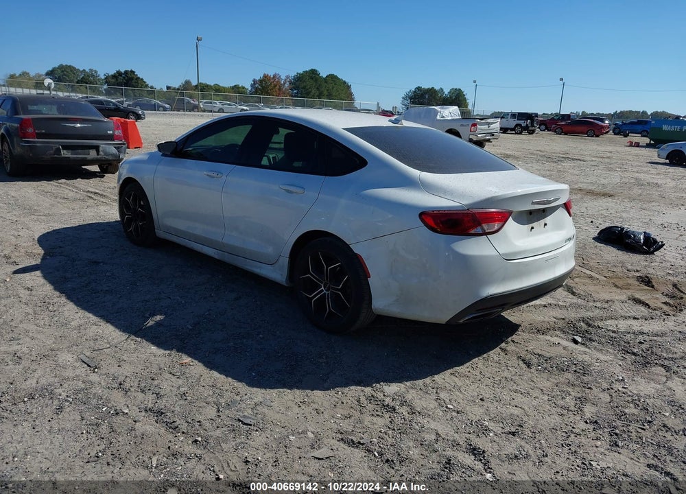2015 CHRYSLER 200 S VIN: 1C3CCCBG8FN514985