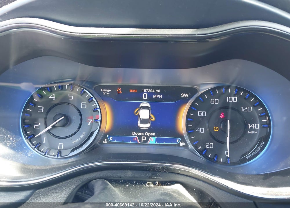 2015 CHRYSLER 200 S VIN: 1C3CCCBG8FN514985