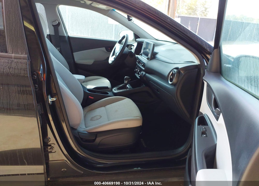 2022 HYUNDAI KONA SEL VIN: KM8K62ABXNU753355