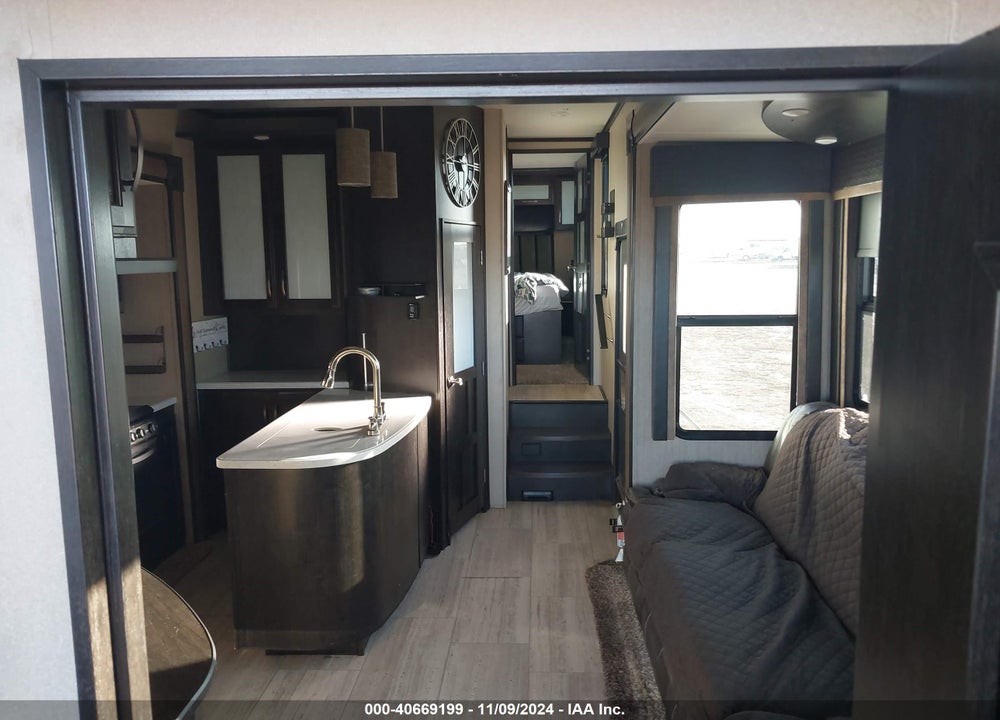 2017 GRAND DESIGN OTHER VIN: 573FM4029H1204270