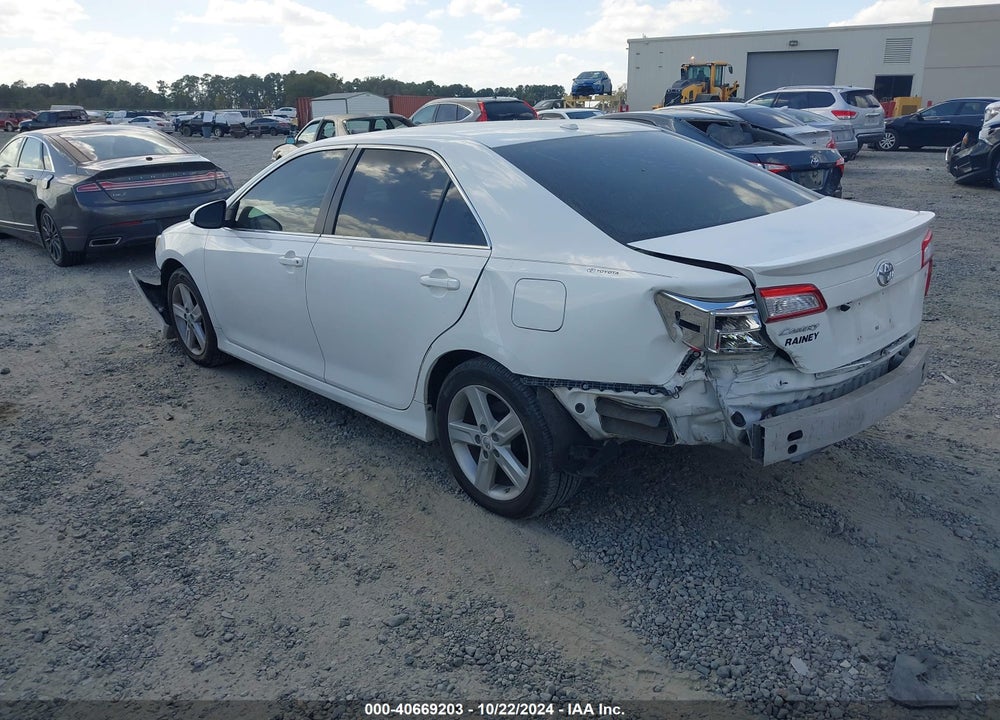 2012 TOYOTA CAMRY SE VIN: 4T1BF1FK5CU579064