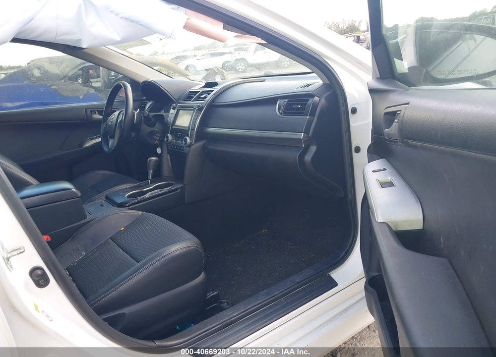 2012 TOYOTA CAMRY SE VIN: 4T1BF1FK5CU579064