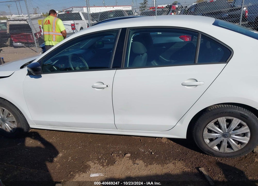 2014 VOLKSWAGEN JETTA 2.0L S VIN: 3VW2K7AJ6EM426988