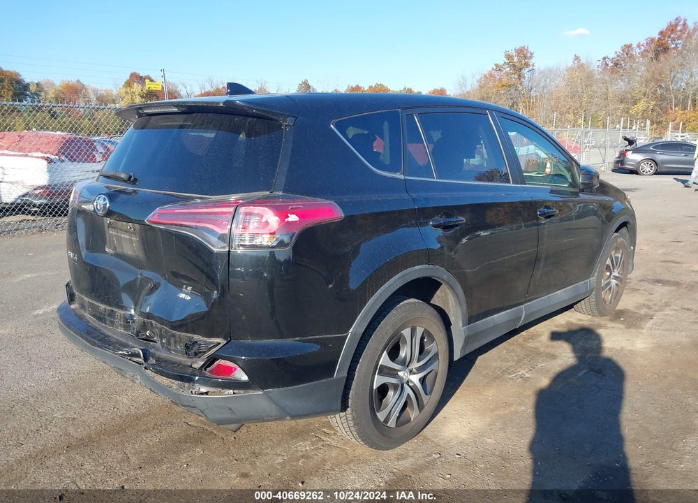 2018 TOYOTA RAV4 LE VIN: 2T3BFREVXJW714666