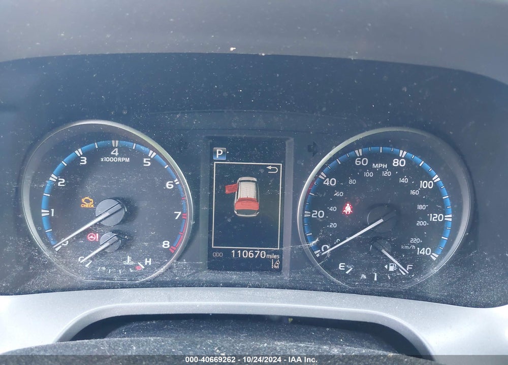 2018 TOYOTA RAV4 LE VIN: 2T3BFREVXJW714666