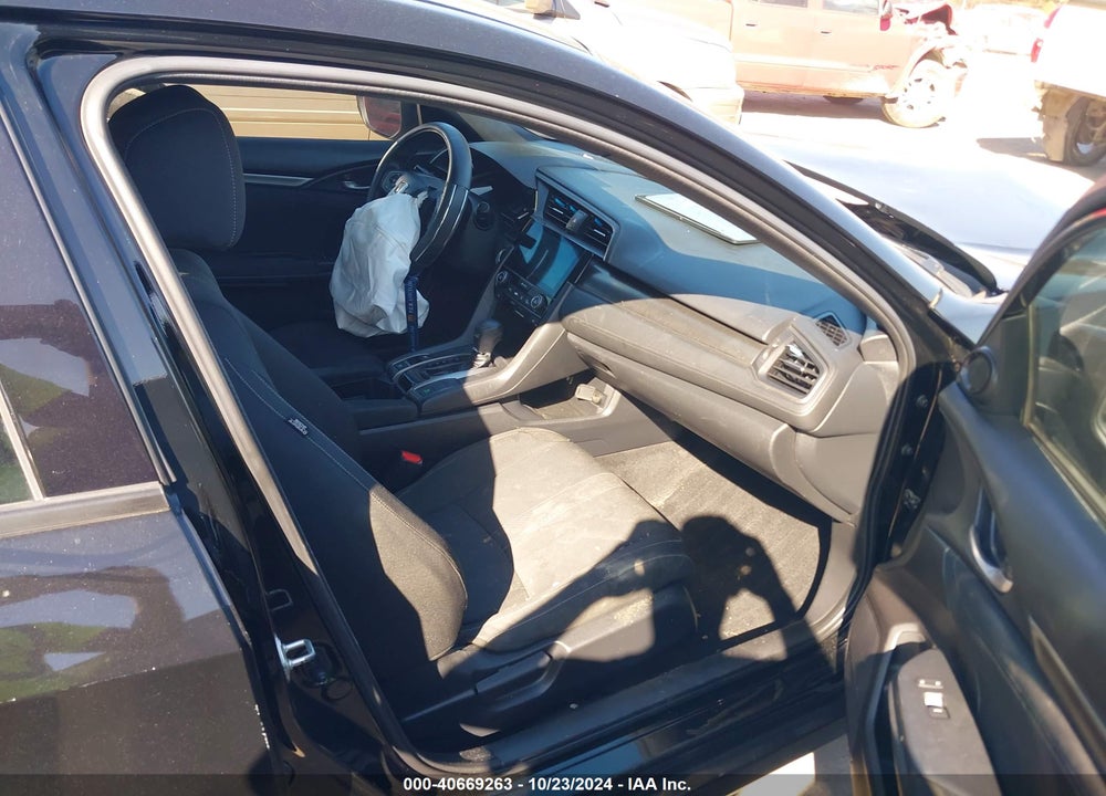 2018 HONDA CIVIC EX VIN: SHHFK7H5XJU424364