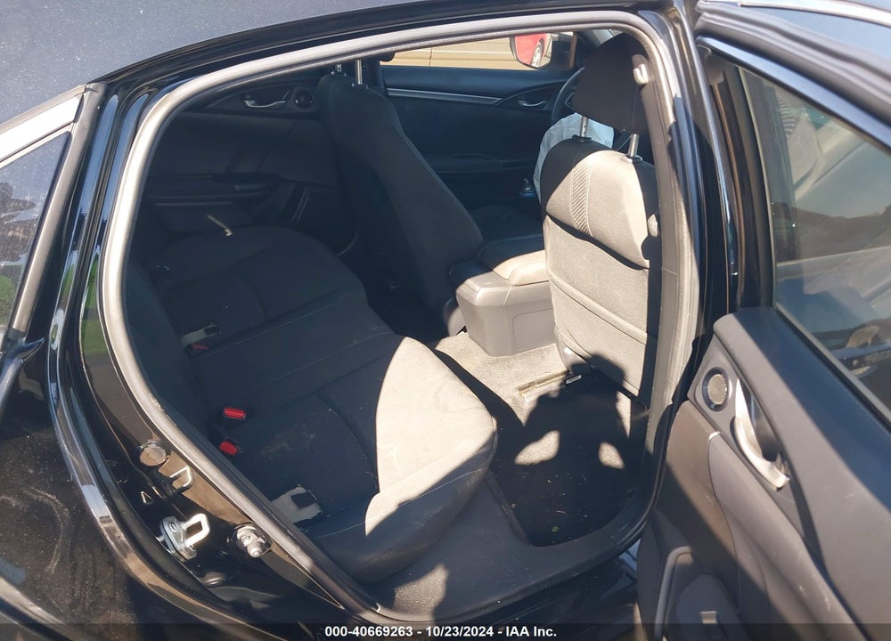 2018 HONDA CIVIC EX VIN: SHHFK7H5XJU424364