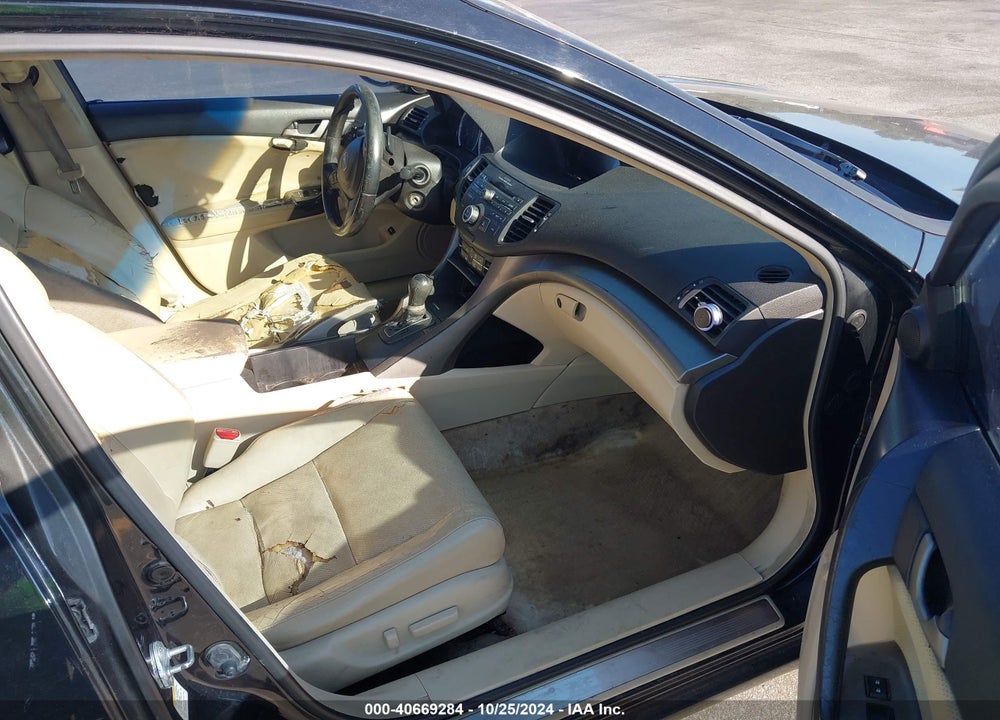 2010 ACURA TSX 2.4 VIN: JH4CU2F64AC016273