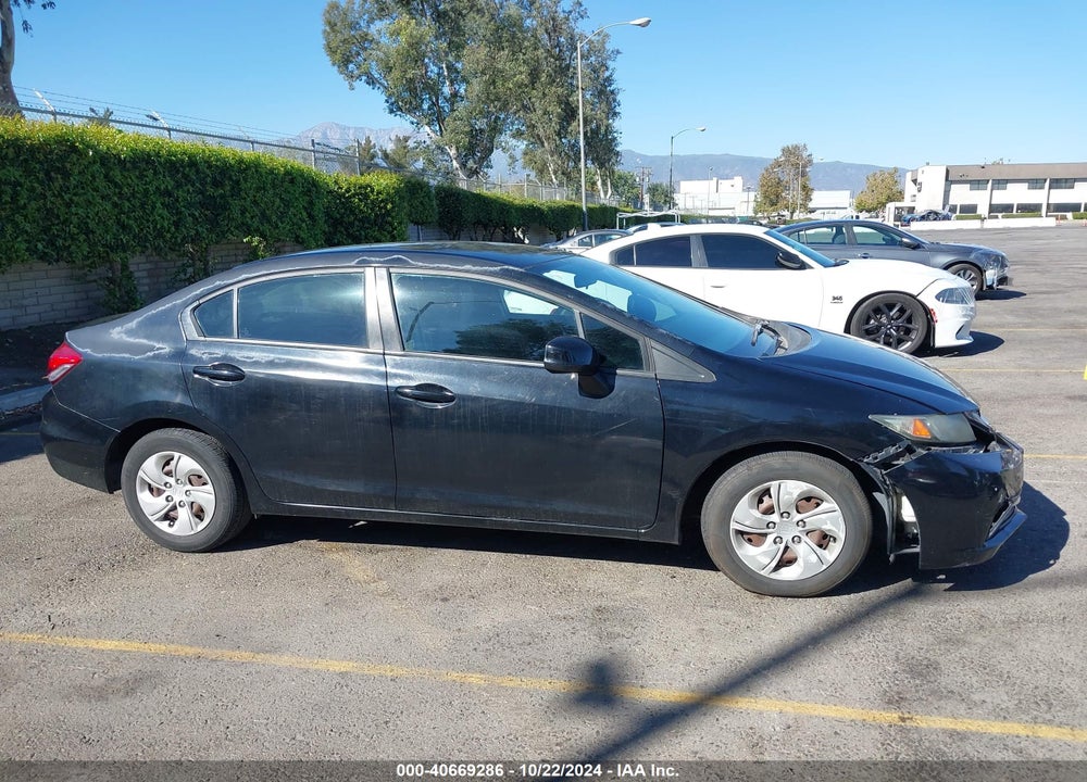 2013 HONDA CIVIC LX VIN: 2HGFB2F58DH512515