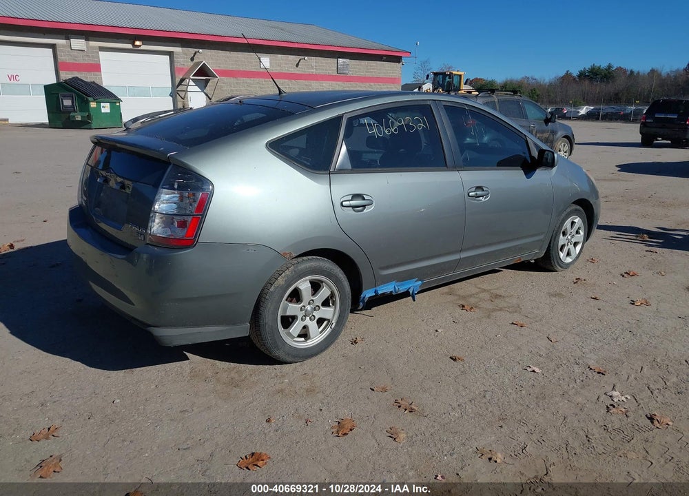 2005 TOYOTA PRIUS VIN: JTDKB20U050130157