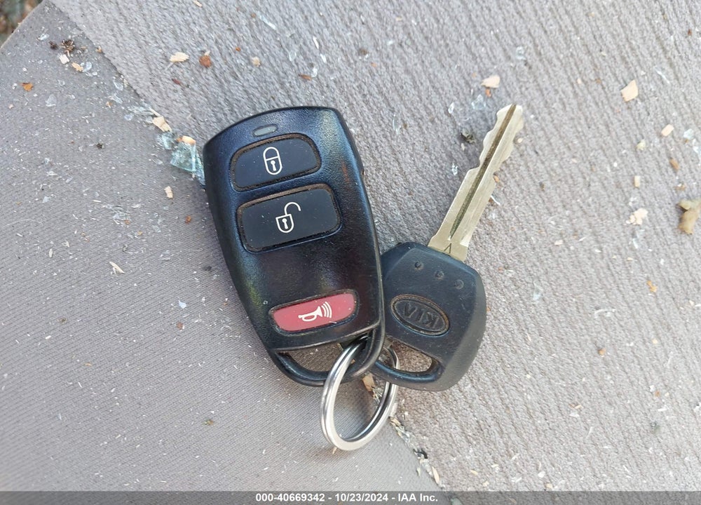 2012 KIA SEDONA LX VIN: KNDMG4C79C6415963