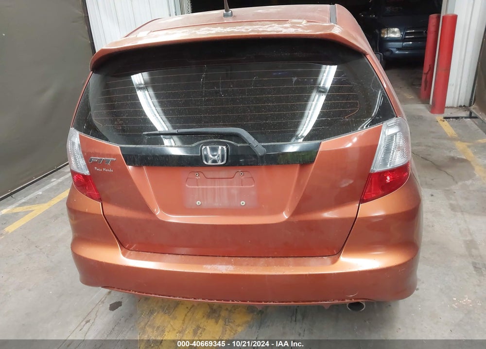 2012 HONDA FIT SPORT VIN: JHMGE8H53CC003605
