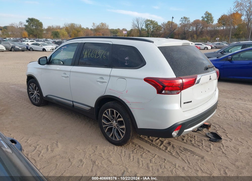 2016 MITSUBISHI OUTLANDER SEL VIN: JA4AZ3A35GZ036125