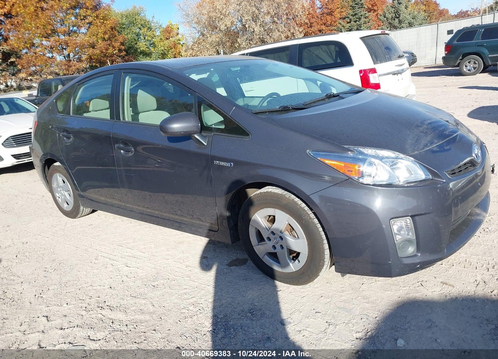 2011 TOYOTA PRIUS TWO VIN: JTDKN3DU5B5358547