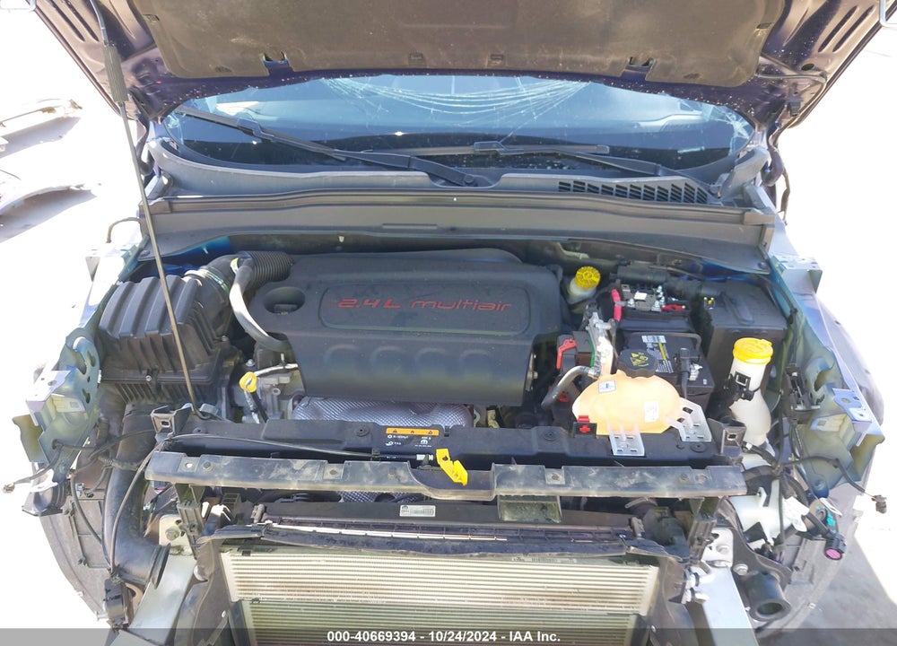 2019 JEEP RENEGADE LATITUDE FWD VIN: ZACNJABB4KPK94858
