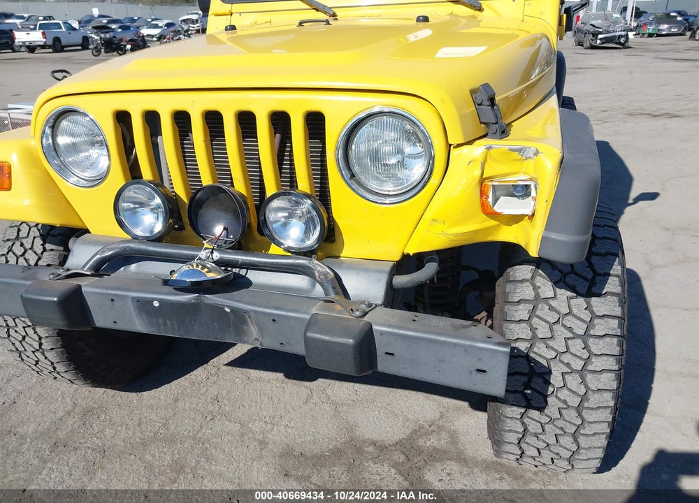 2002 JEEP WRANGLER X VIN: 1J4FA39S82P748061