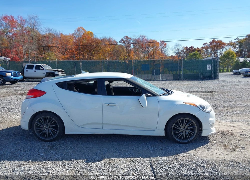 2013 HYUNDAI VELOSTER VIN: KMHTC6AD7DU156328