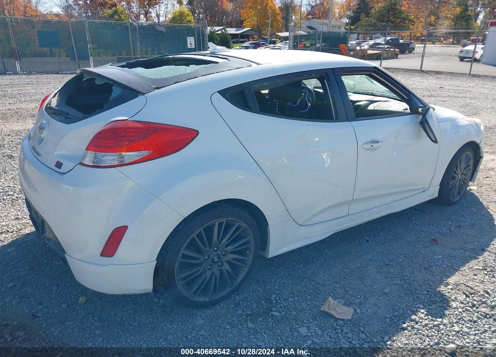 2013 HYUNDAI VELOSTER VIN: KMHTC6AD7DU156328