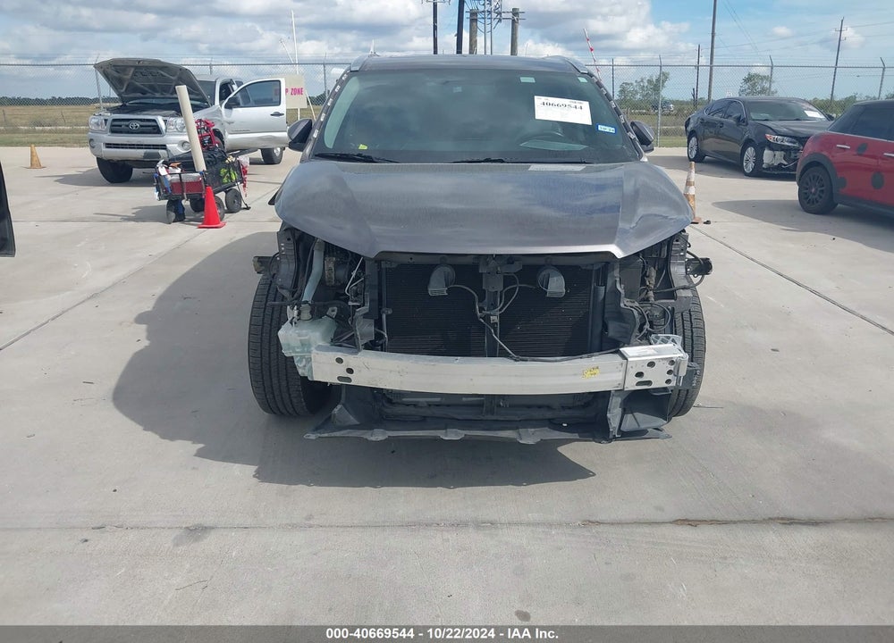 2015 TOYOTA HIGHLANDER XLE V6 VIN: 5TDKKRFH6FS070936