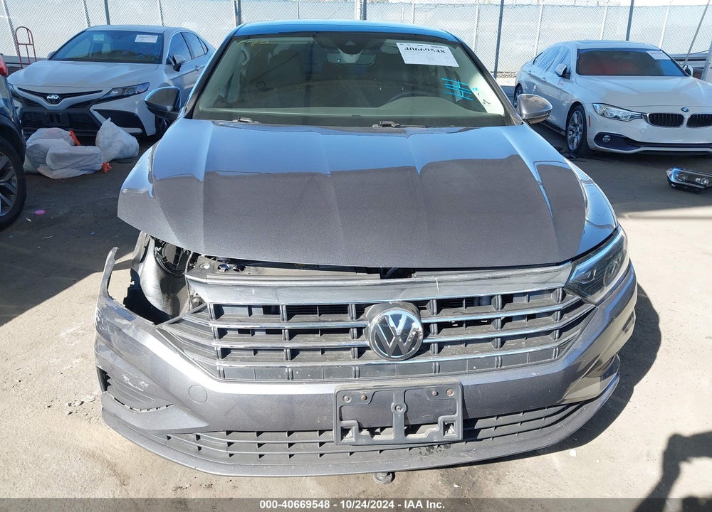 2019 VOLKSWAGEN JETTA 1.4T SEL VIN: 3VWE57BU1KM230823