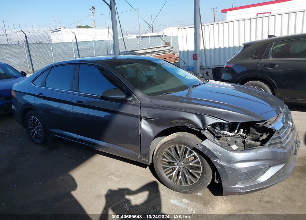 2019 VOLKSWAGEN JETTA 1.4T SEL VIN: 3VWE57BU1KM230823
