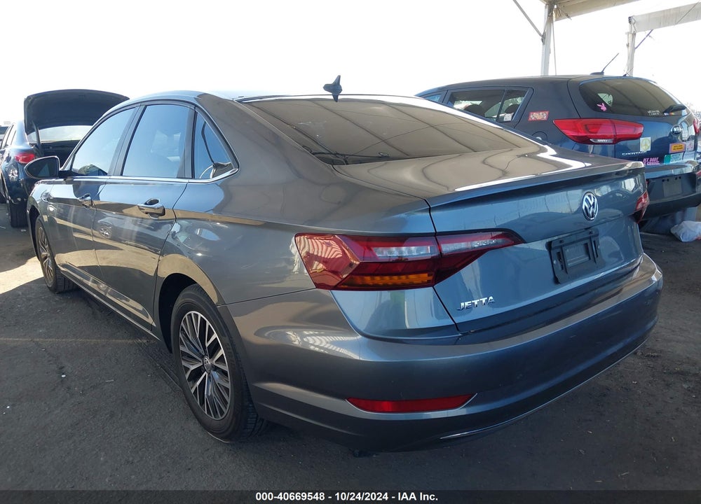 2019 VOLKSWAGEN JETTA 1.4T SEL VIN: 3VWE57BU1KM230823