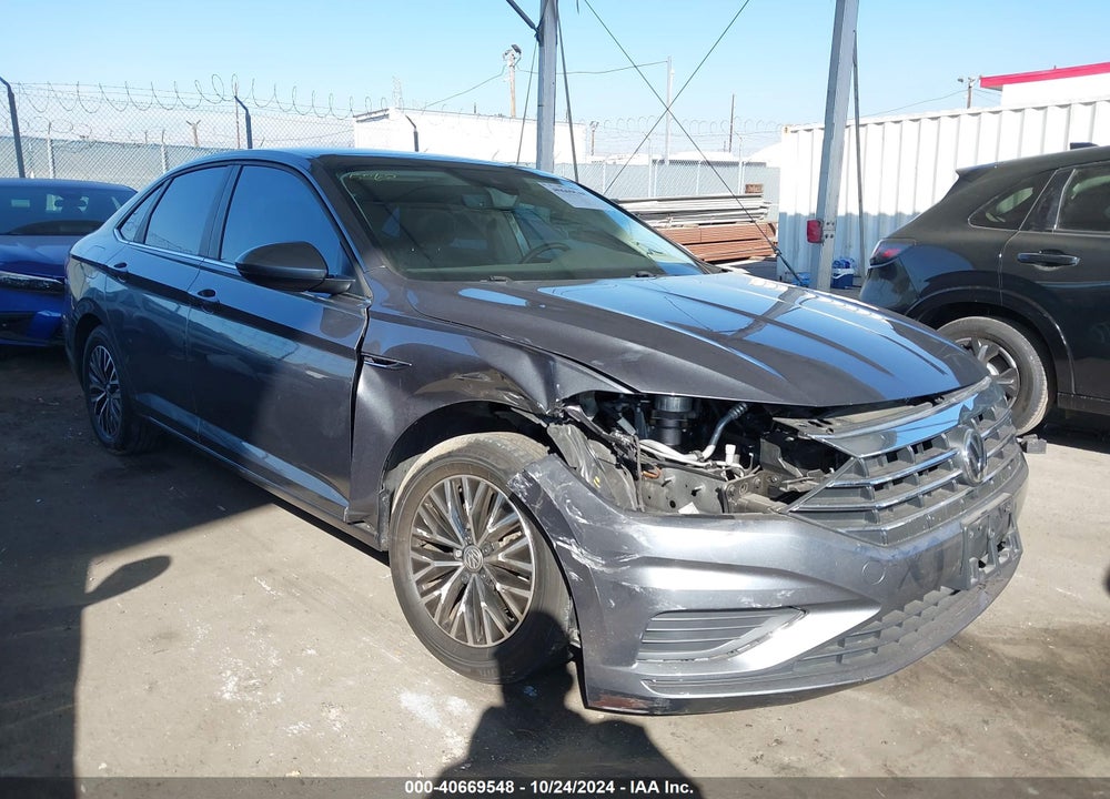 2019 VOLKSWAGEN JETTA 1.4T SEL VIN: 3VWE57BU1KM230823