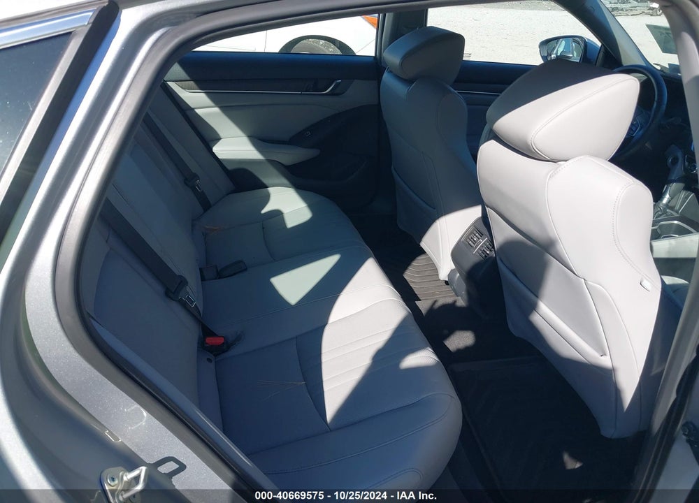2018 HONDA ACCORD TOURING VIN: 1HGCV1F97JA086169