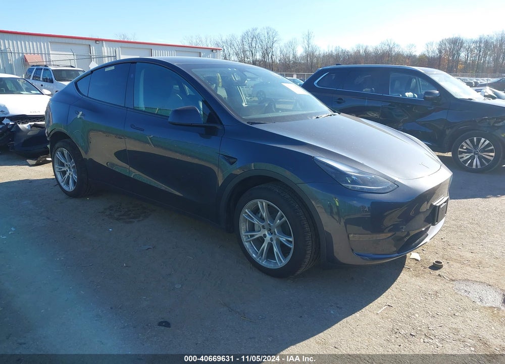 2024 TESLA MODEL Y LONG RANGE DUAL MOTOR ALL-WHEEL DRIVE VIN: 7SAYGDEEXRA250886