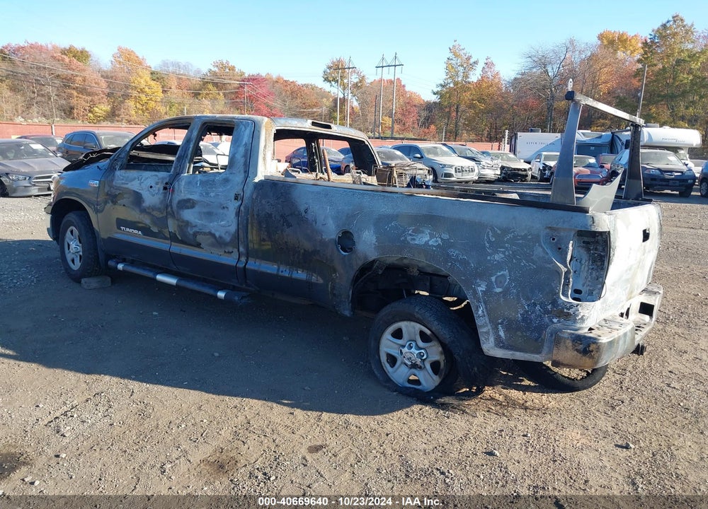 2010 TOYOTA TUNDRA GRADE 5.7L V8 VIN: 5TFCY5F17AX010424