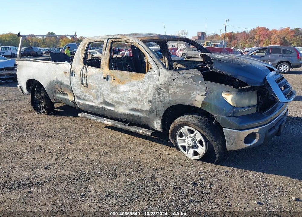 2010 TOYOTA TUNDRA GRADE 5.7L V8 VIN: 5TFCY5F17AX010424
