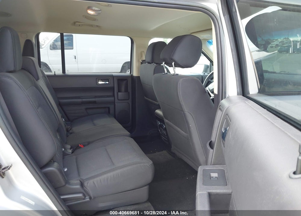 2018 FORD FLEX SE VIN: 2FMGK5B87JBA11792