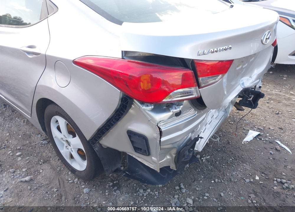 2013 HYUNDAI ELANTRA GLS VIN: 5NPDH4AE4DH367133