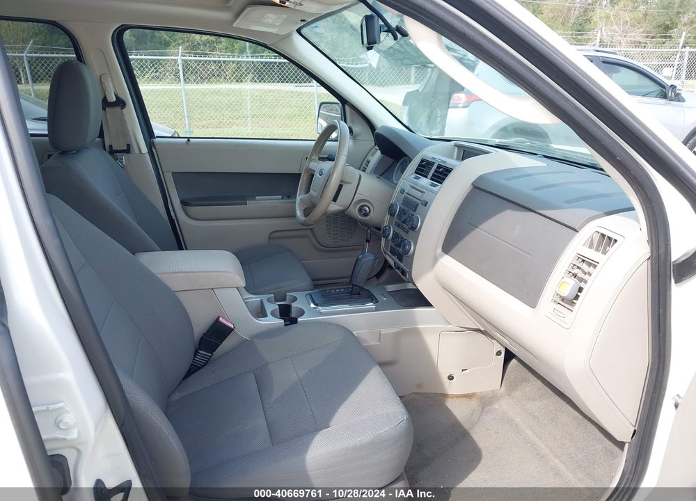 2009 FORD ESCAPE XLT VIN: 1FMCU03G89KB09152