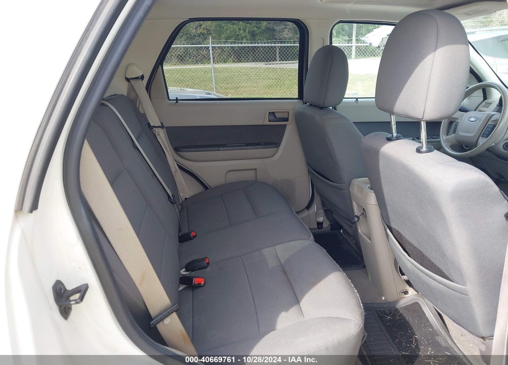 2009 FORD ESCAPE XLT VIN: 1FMCU03G89KB09152